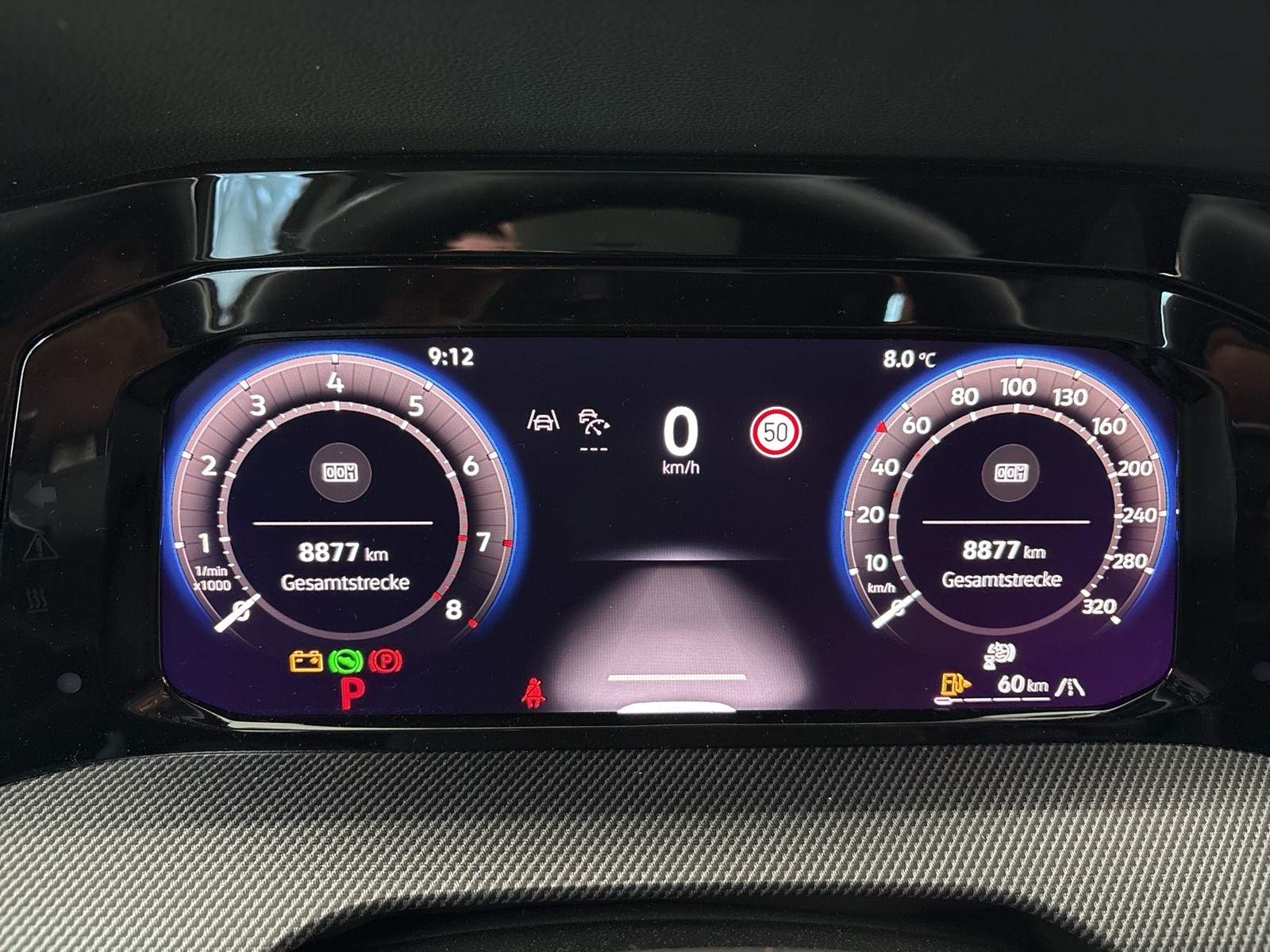 Volkswagen Golf VIII 2.0 R BLACK EDITION 4X4 CAM ACC LM19