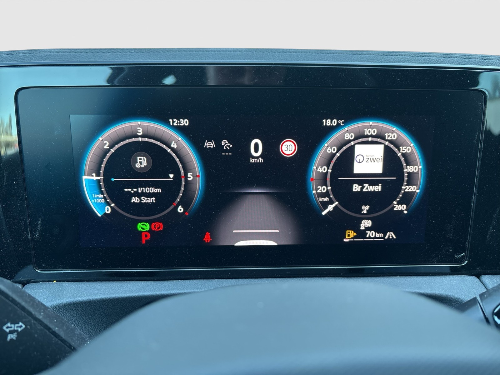 Volkswagen Tiguan 2.0 R-LINE 4X4 AHK CAM ACC LM19 LED+ NAVI