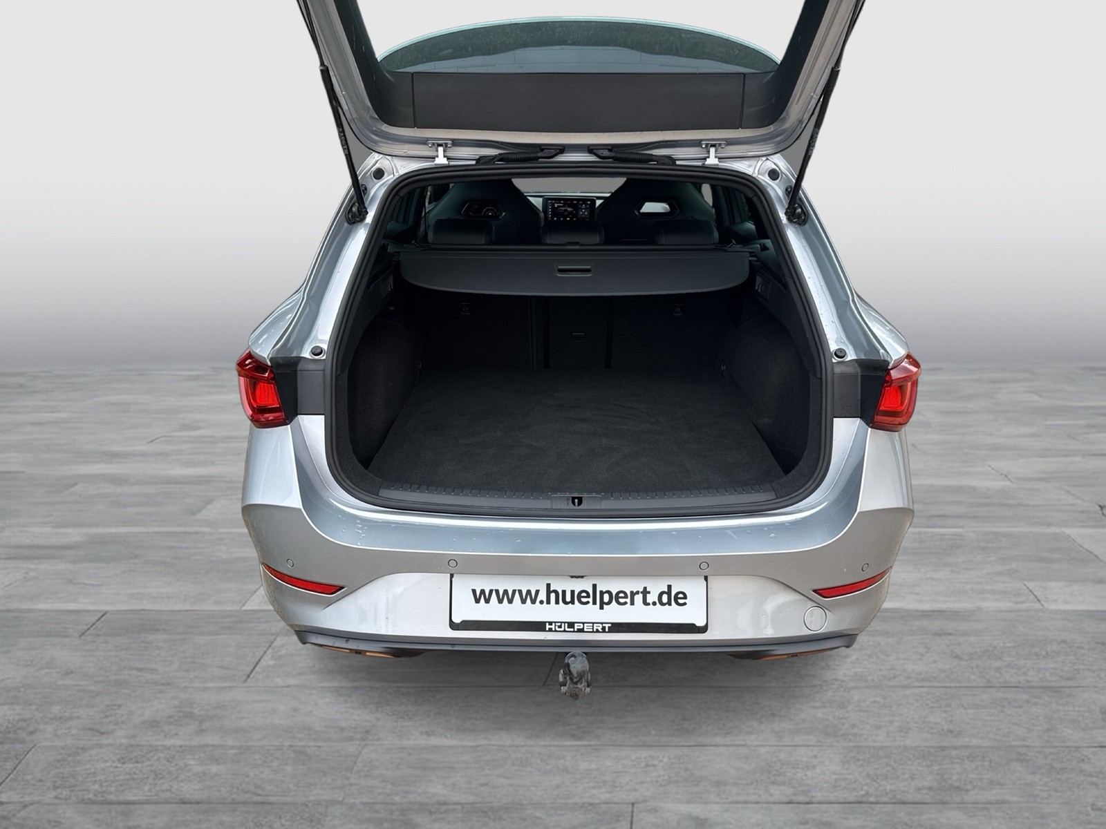 Cupra Leon ST 1.4 HYBRID VZ AHK CAM ACC LM19 NAVI LED