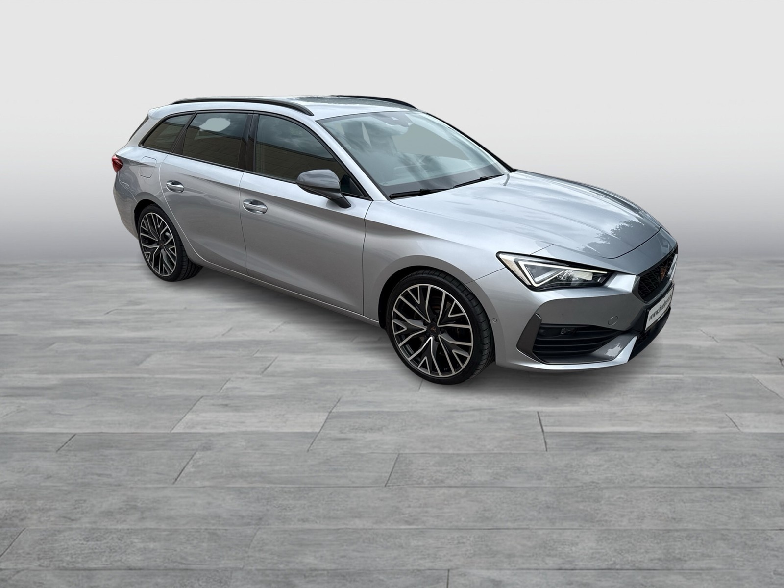 Cupra Leon ST 1.4 HYBRID VZ AHK CAM ACC LM19 NAVI LED