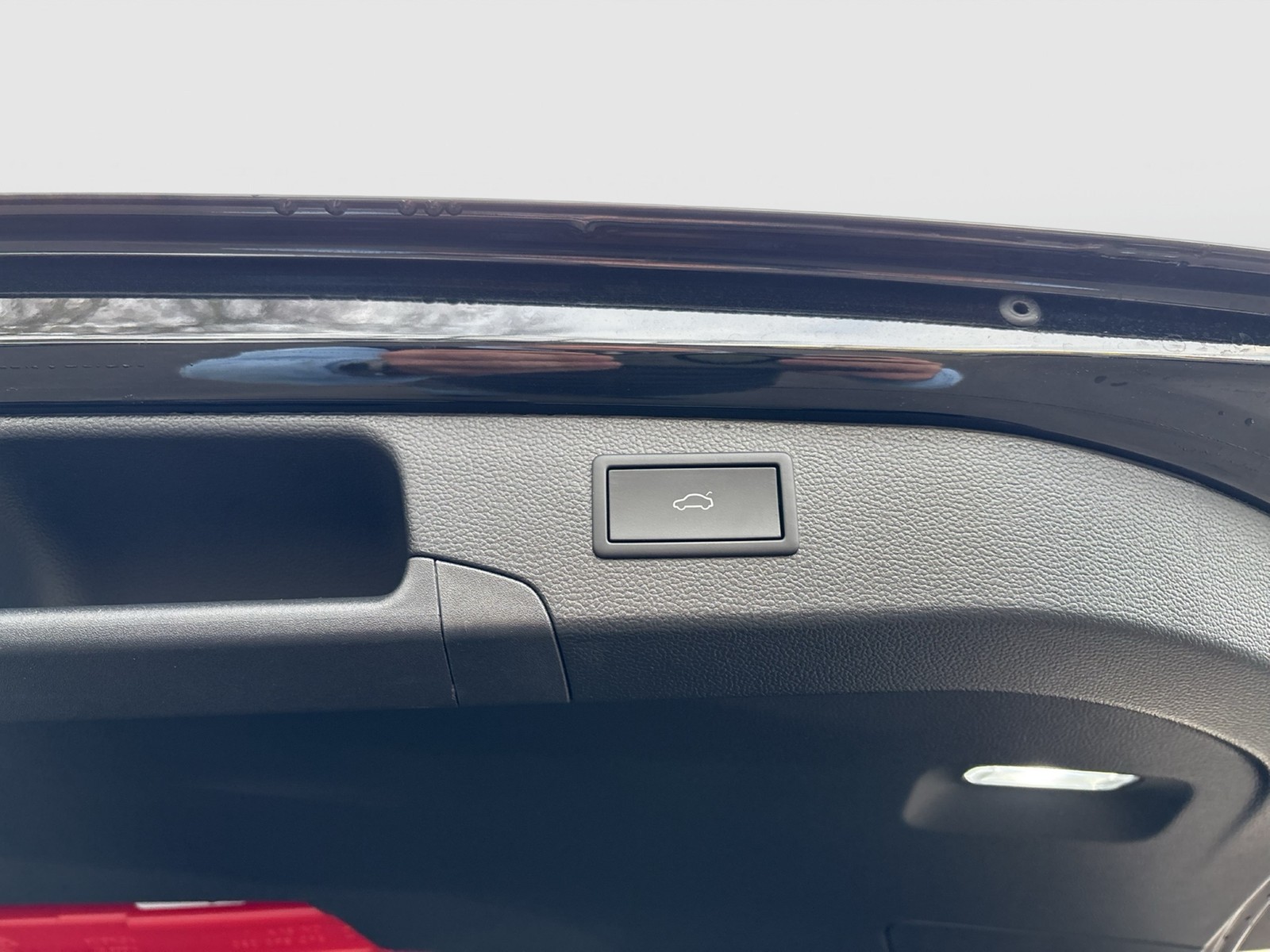 Volkswagen Passat Variant 1.5 HYBRID ELEGANCE LEDER AHK CAM