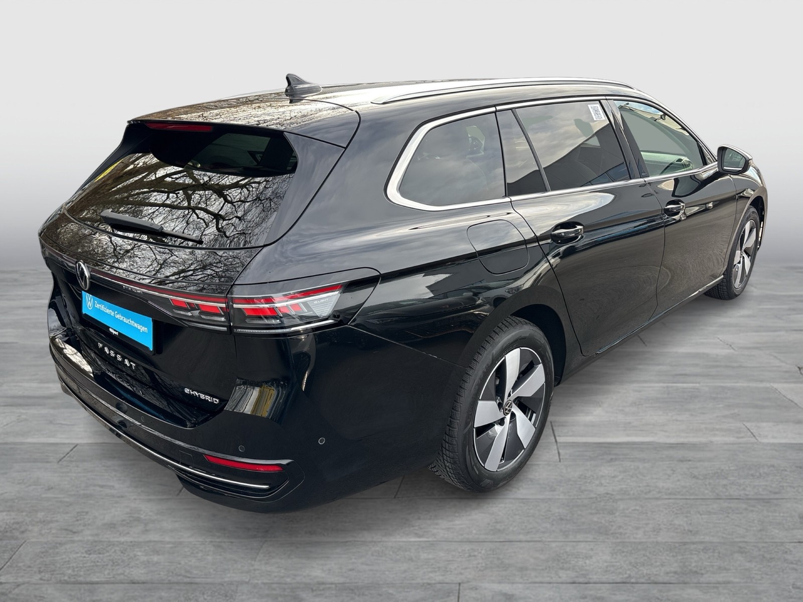 Volkswagen Passat Variant 1.5 HYBRID ELEGANCE LEDER AHK CAM