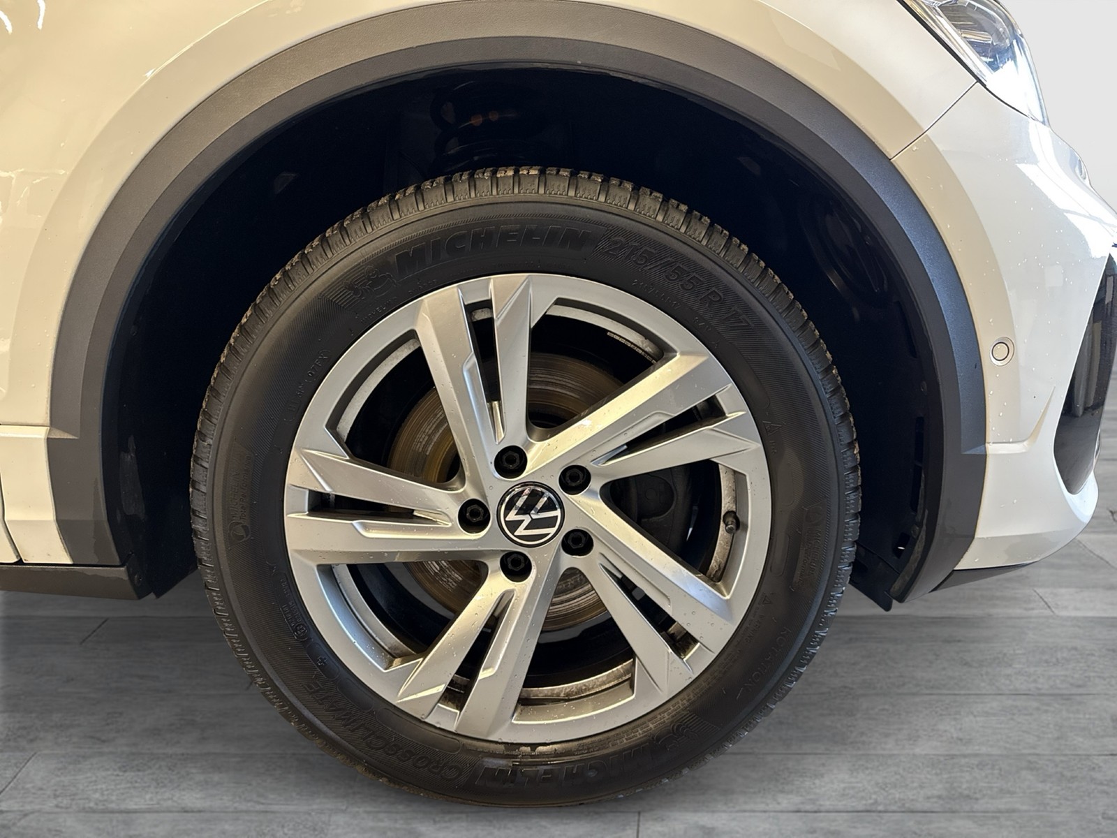 Volkswagen T-Roc 2.0 R-LINE AHK CAM ACC NAVI LED+ CARPLAY