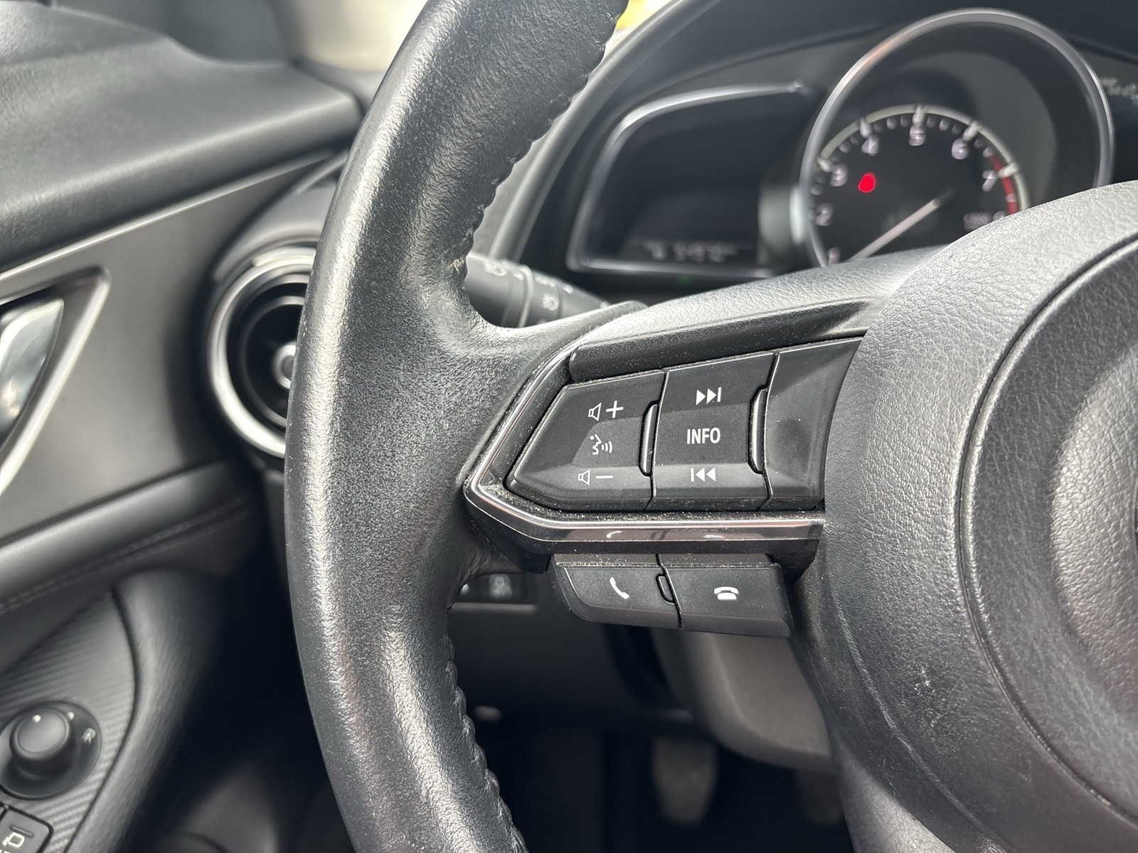 Mazda CX-30 2.0 SPORTS-LINE ALU18 KAMERA HEADUP NAVI