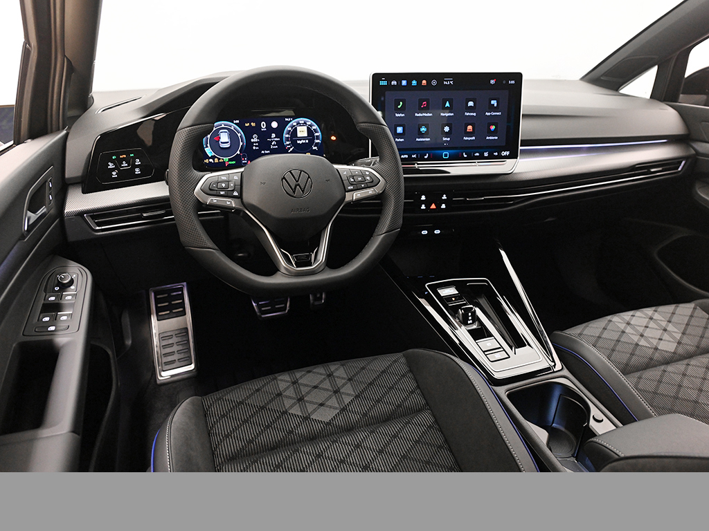 Volkswagen Golf R-LINE AHK MATRIXLED BLACKSTYLE CAM LM18