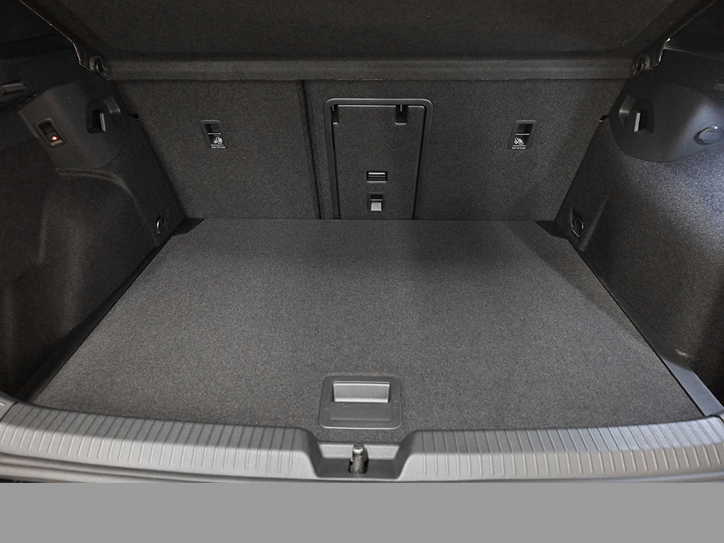 Volkswagen Golf R-LINE AHK MATRIXLED BLACKSTYLE CAM LM18