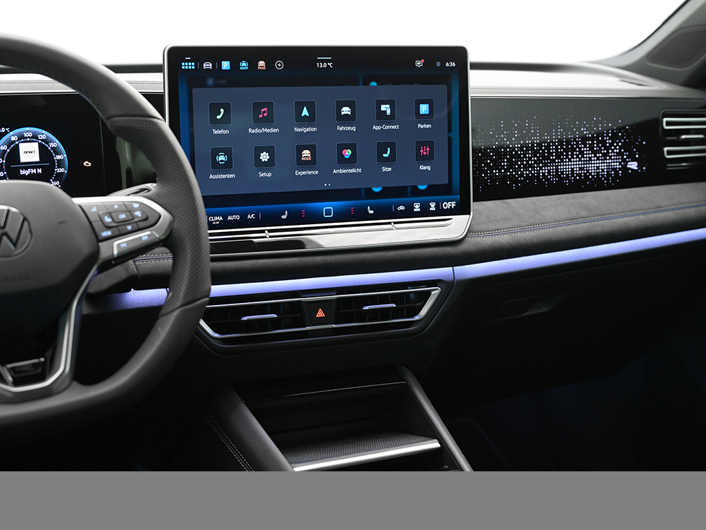 Volkswagen Tiguan R-LINE AHK MATRIXLED 360CAM ACC LM20