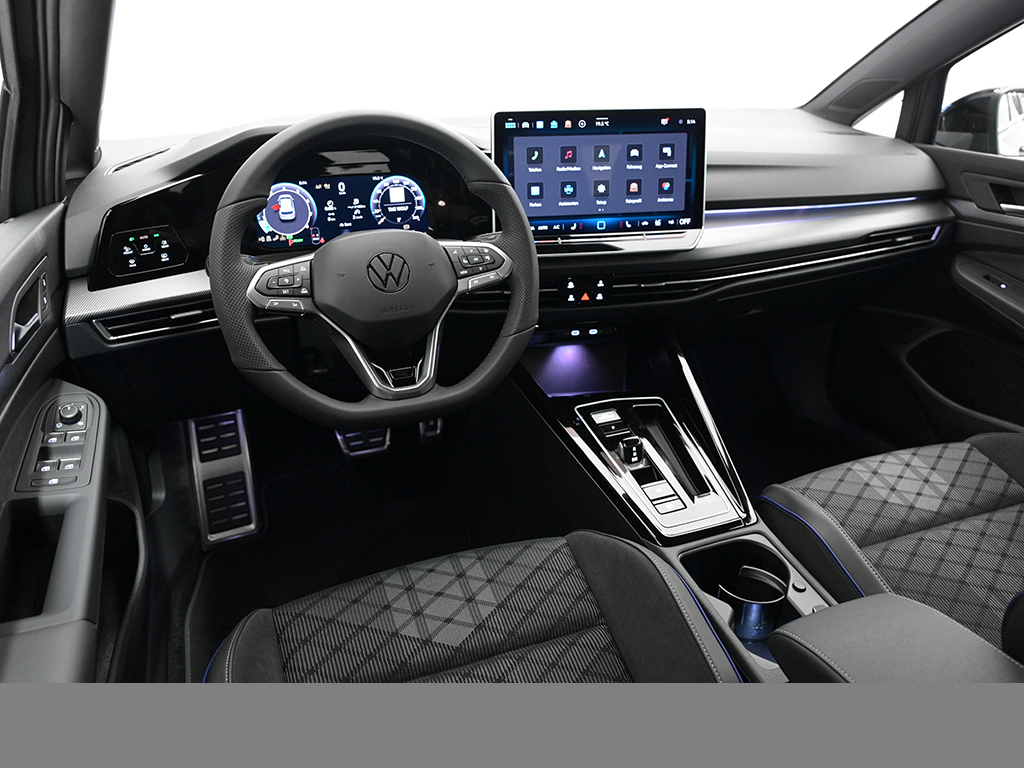 Volkswagen Golf R-LINE AHK MATRIXLED BLACKSTYLE CAM LM18