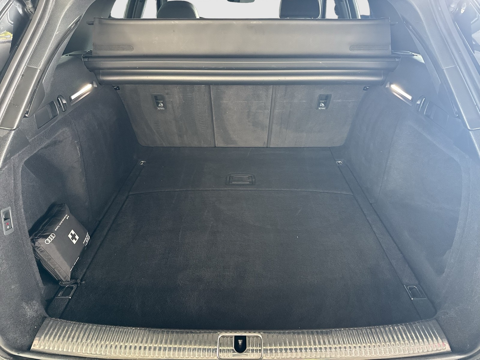 Audi A4 Allroad 50 Qu. AHK KAMERA ALU18 eKLAPPE NAVI+