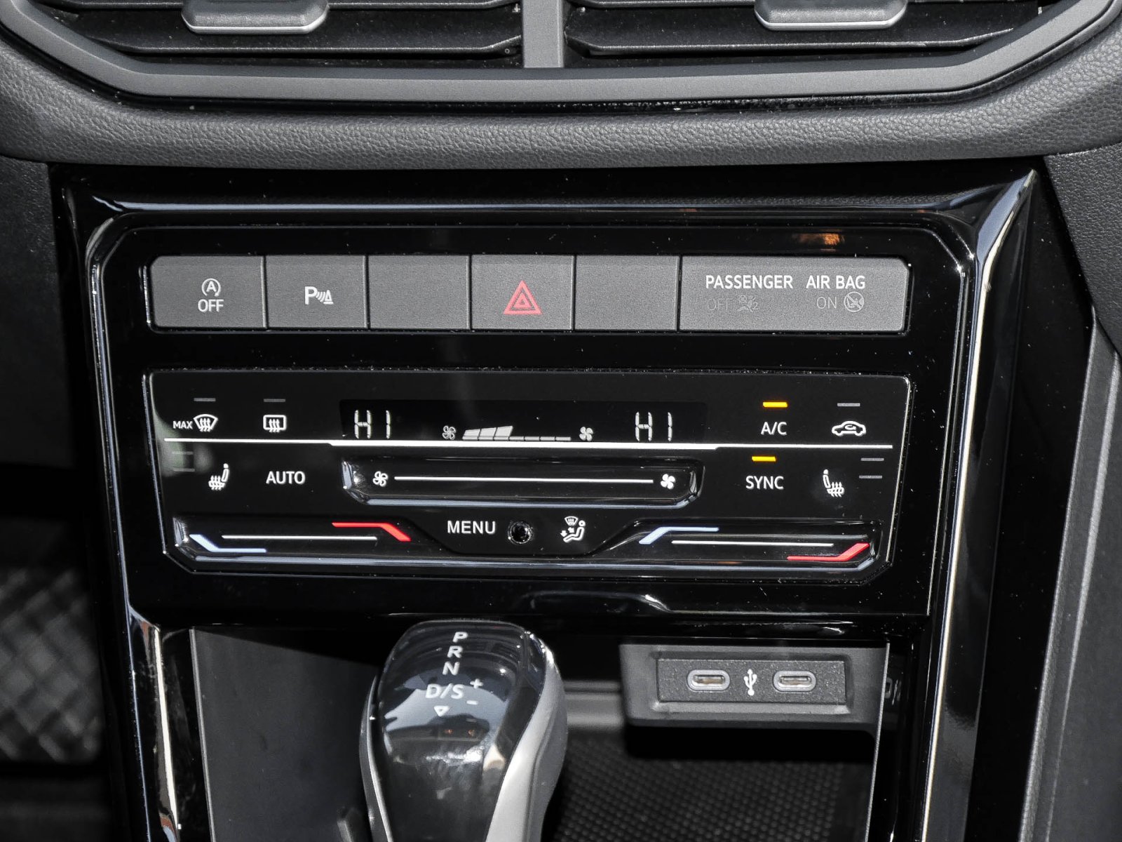 Volkswagen T-Cross 1.5 LIFE ACC LM17 NAVI SITZHEIZUNG DAB+