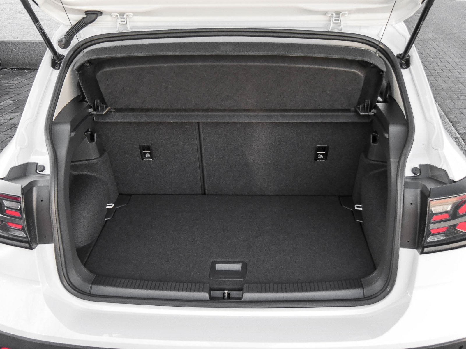 Volkswagen T-Cross 1.5 LIFE ACC LM17 NAVI SITZHEIZUNG DAB+