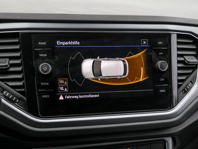 Volkswagen T-Roc 1.5 ACTIVE ACC LM17 NAVI CARPLAY SITZHEIZ.