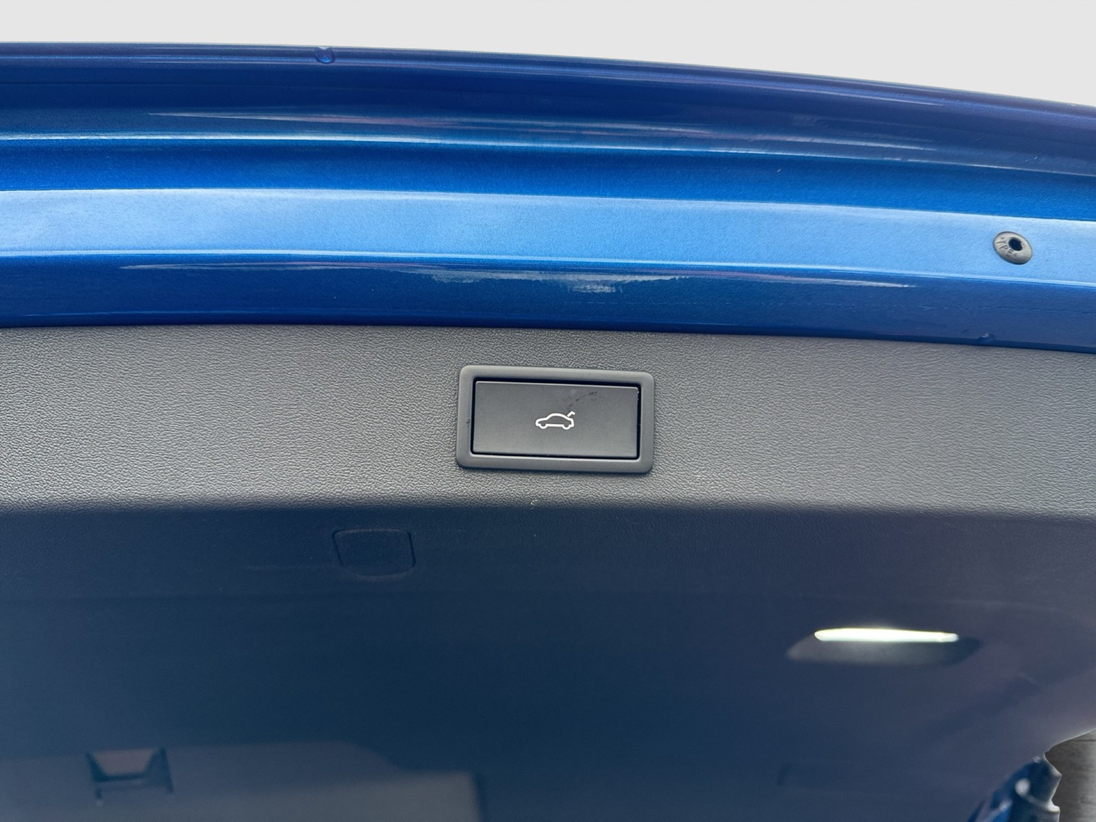 Skoda Kodiaq 1.5 iV SPORTLINE PANO AHK CAM LM19 MATRIX