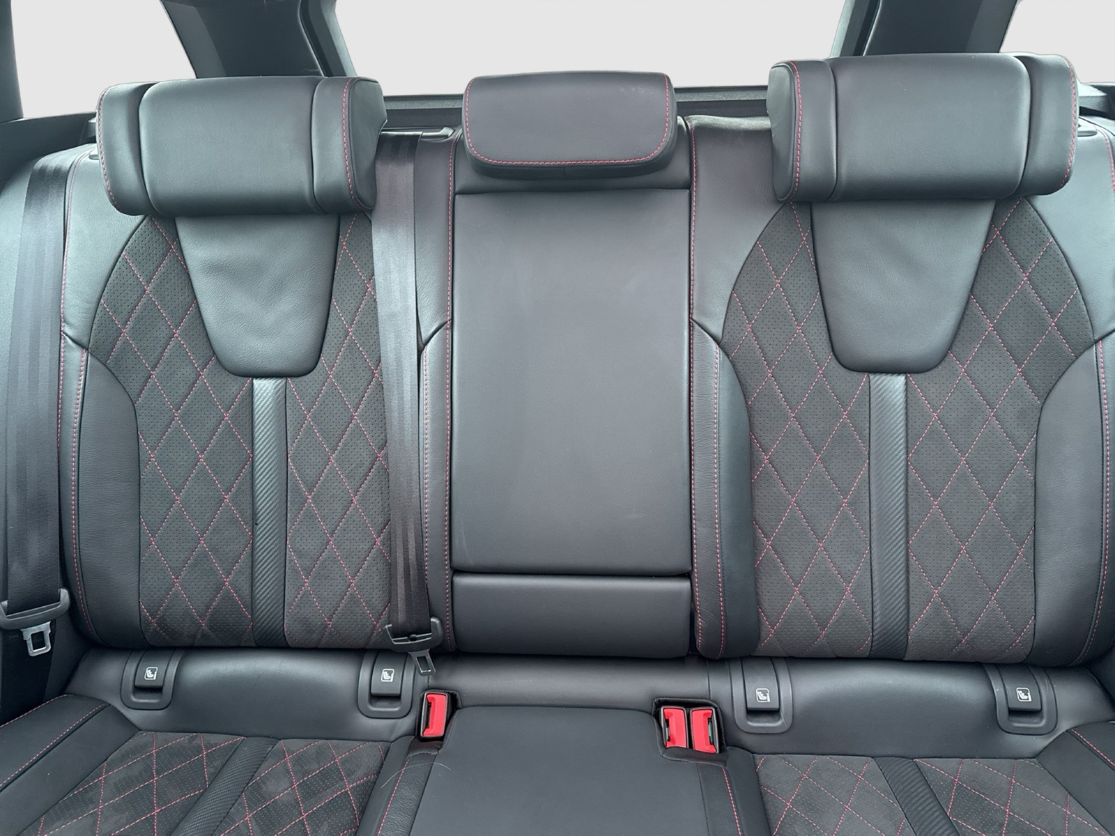 Skoda Octavia Combi 2.0 RS PLUS PANO CANTON CAM LM19