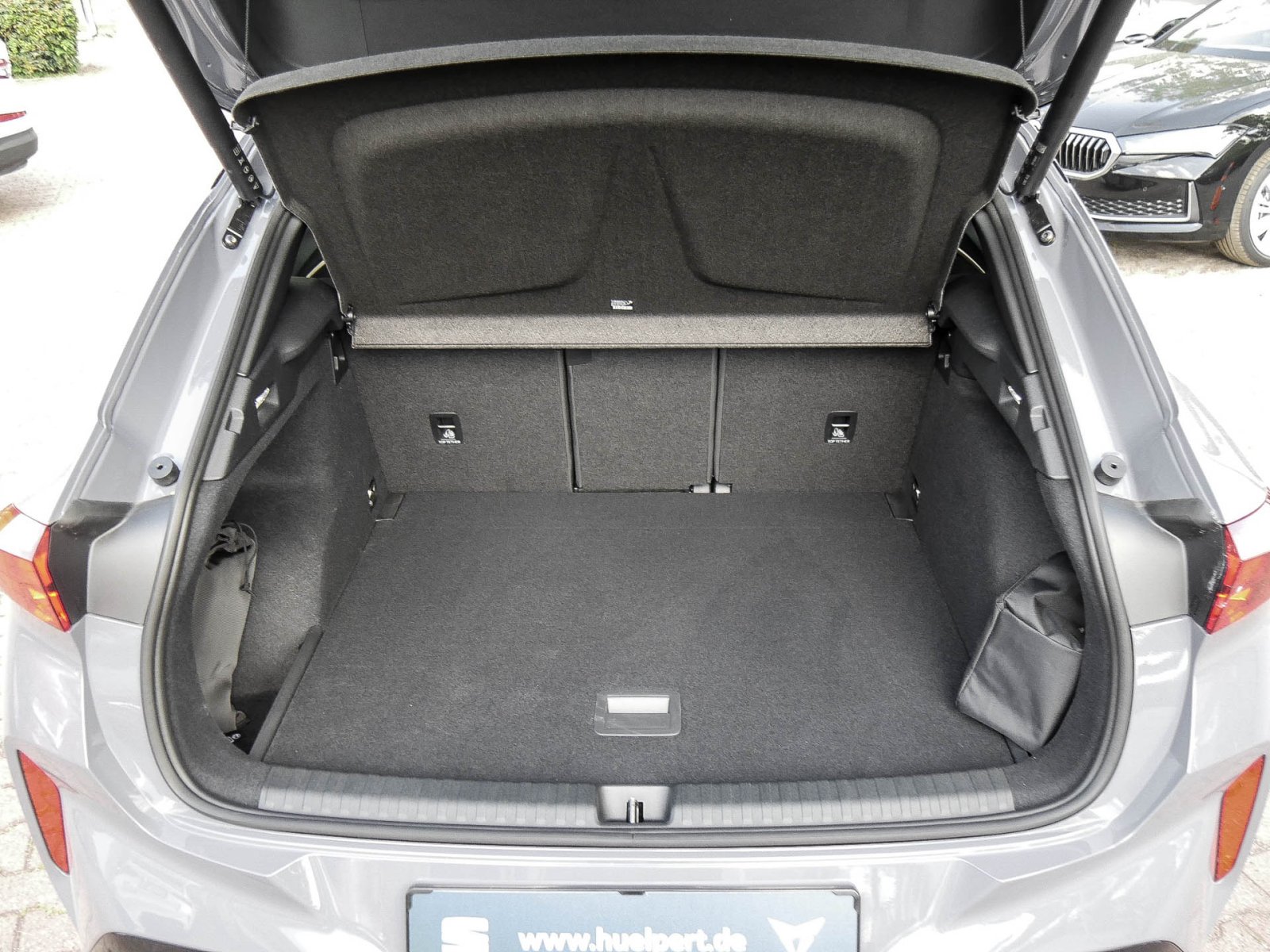 Cupra Terramar 1.5 DSG AHK SENNHEISER PANO 19LM NAV