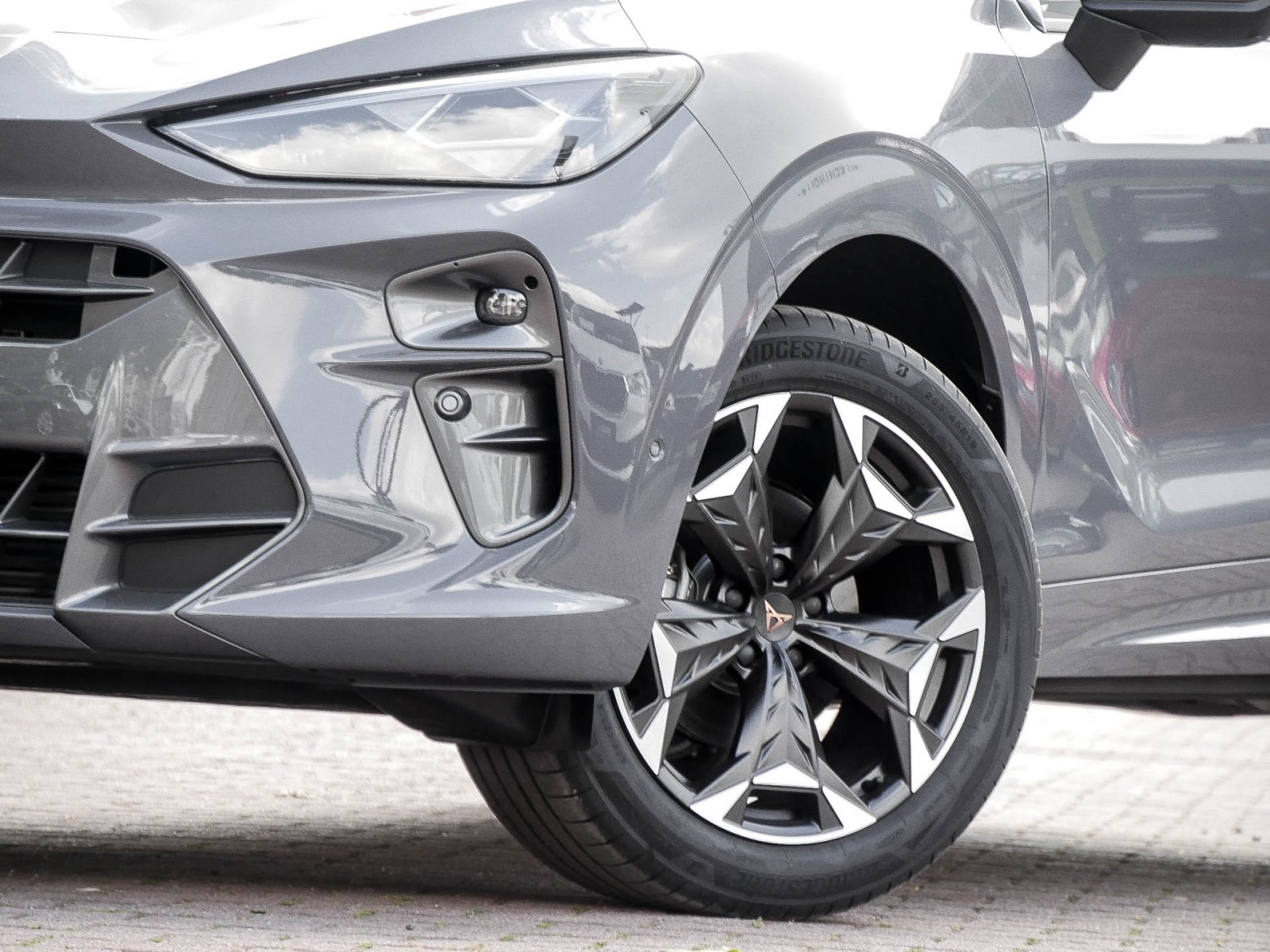 Cupra Terramar 1.5 DSG AHK SENNHEISER PANO 19LM NAV
