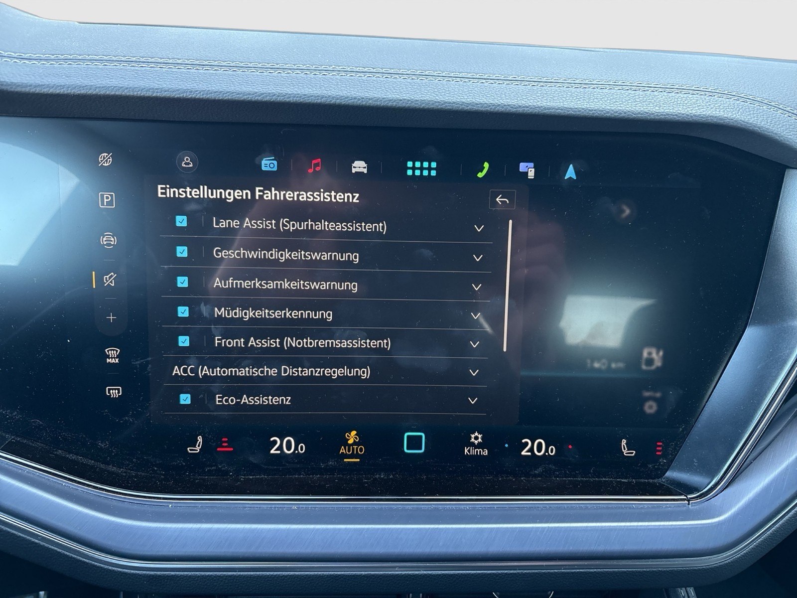 Volkswagen Touareg V6 R-LINE AHK CAM ACC LM19 HD-MATRIX NAVI