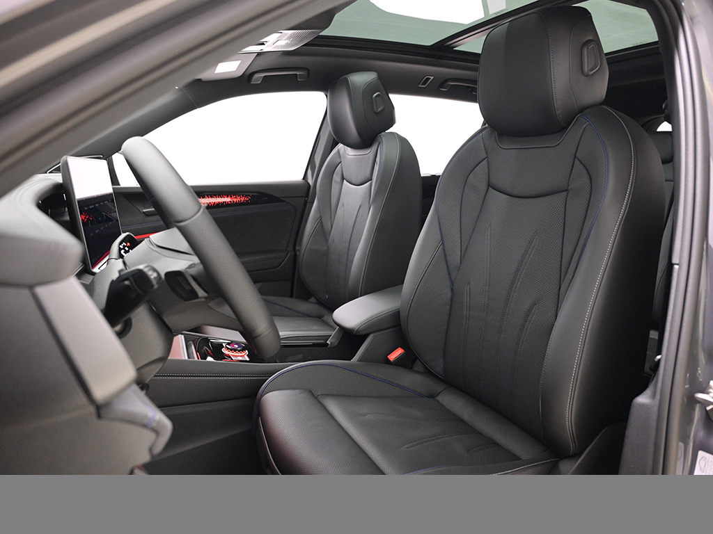 Volkswagen Tayron eHYBRID R-LINE DSG