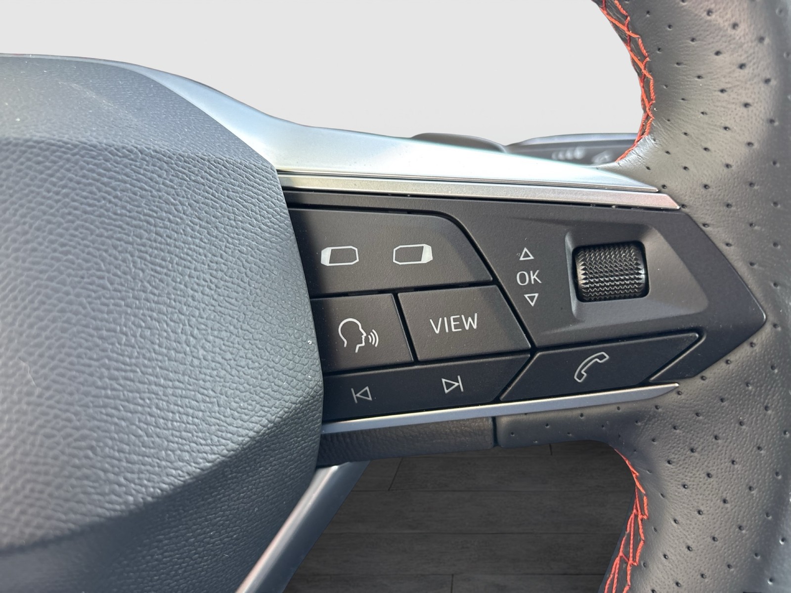 Seat Arona 1.0 FR BLACK EDITION DSG KEYLESS NAVI LM18