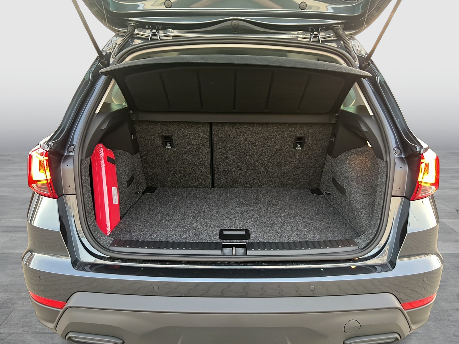 Seat Arona 1.0 ROAD EDITION DSG AHK-Vorb NAVI CAM