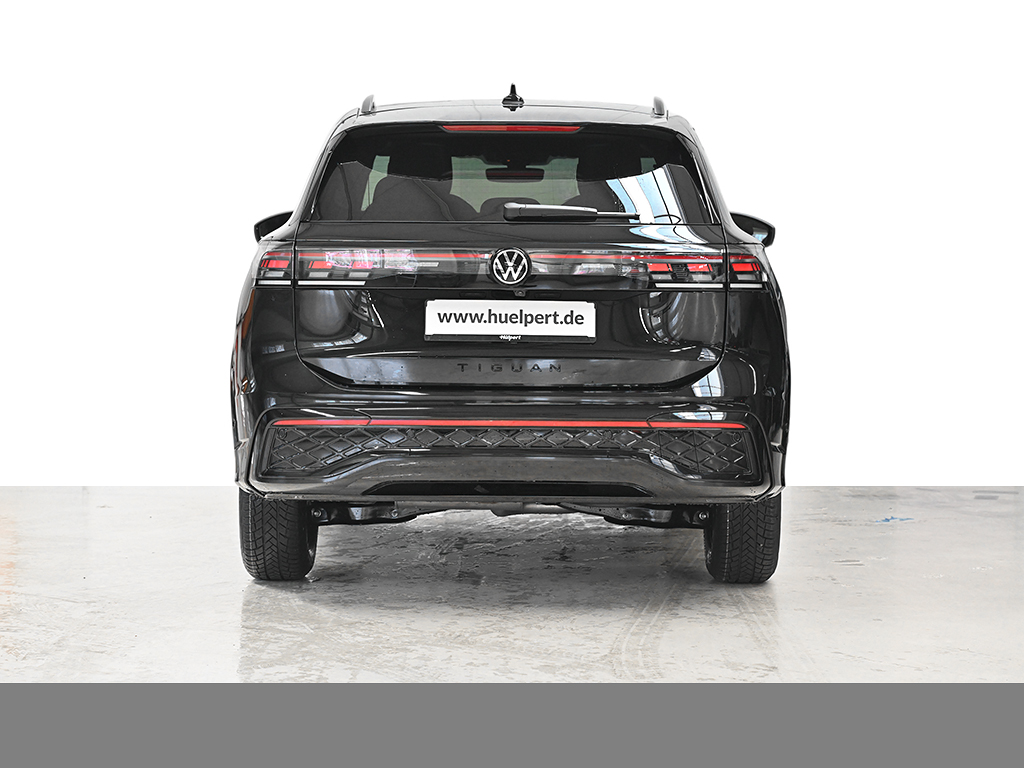 Volkswagen Tiguan 2.0 R-LINE BLACK STYLE 4X4 LEDER PANO AHK