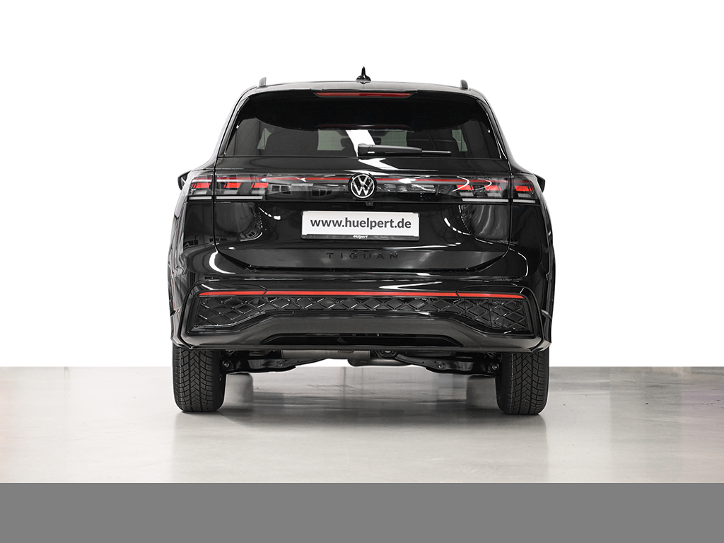 Volkswagen Tiguan 2.0 R-LINE BLACK STYLE 4X4 LEDER PANO AHK