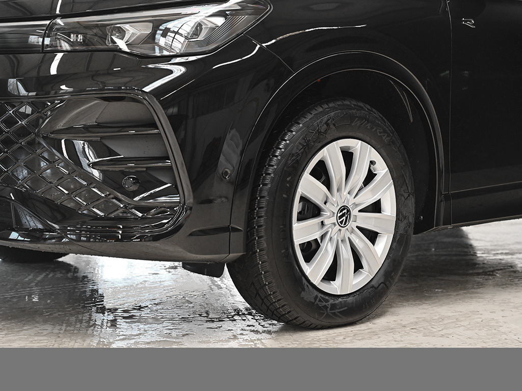 Volkswagen Tiguan 2.0 R-LINE BLACK STYLE 4X4 LEDER PANO AHK