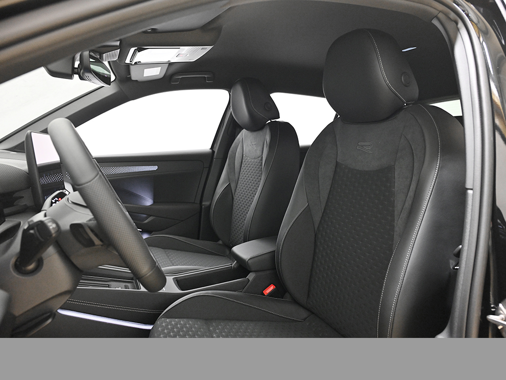 Volkswagen T-Roc 1.5 eTSI R-LINE BLACKSTYLE NEUESMODELL AHK