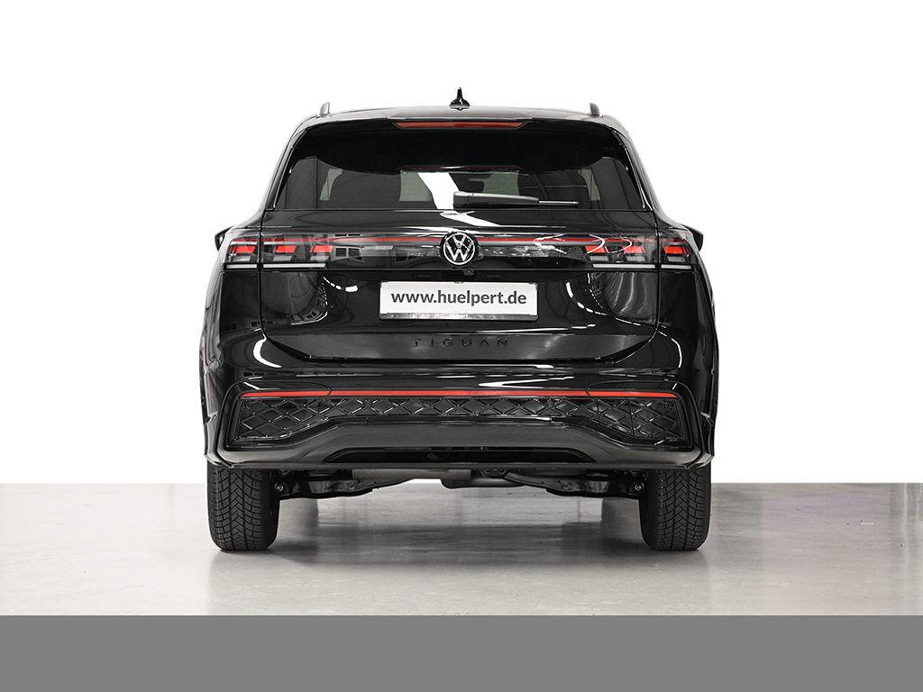 Volkswagen Tiguan 2.0 R-LINE BLACK STYLE 4X4 LEDER PANO AHK