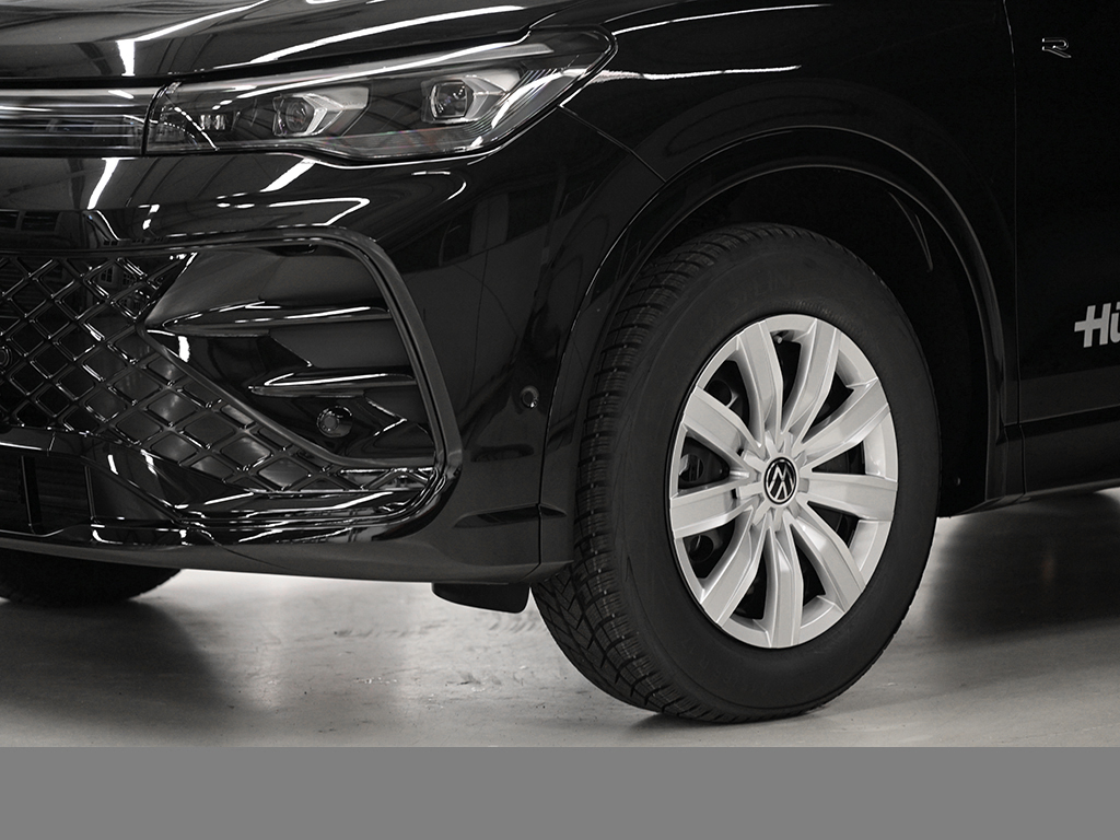 Volkswagen Tiguan 2.0 R-LINE BLACK STYLE 4X4 LEDER PANO AHK