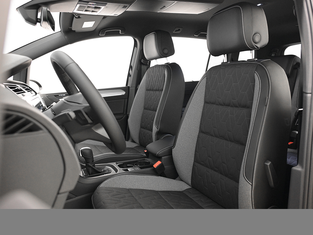 Volkswagen Touran 1.5 COMFORTLINE 7SITZE CAM ACC LM17 NAVI