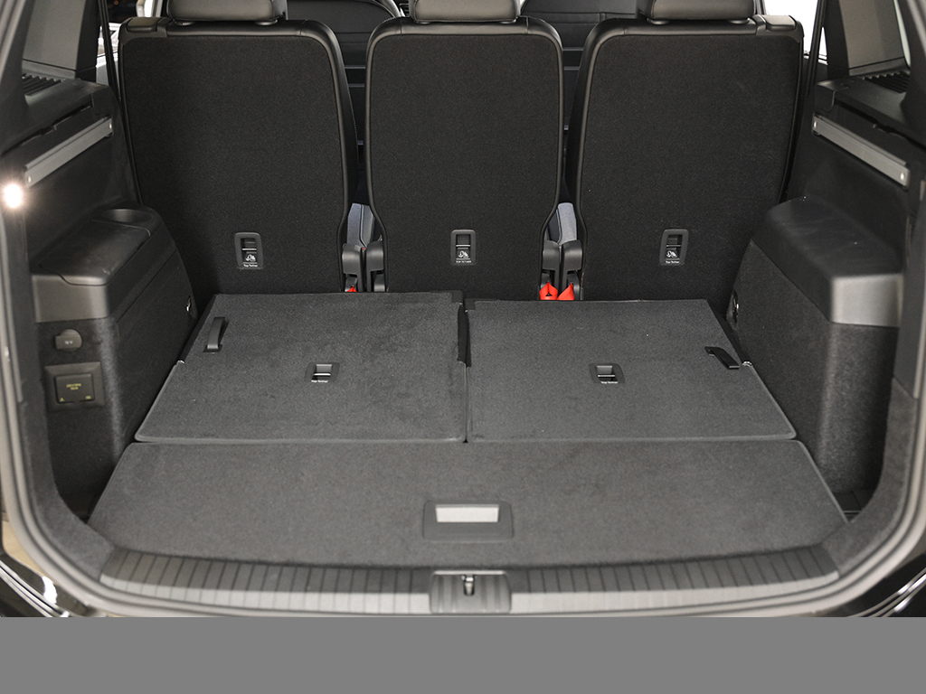 Volkswagen Touran 1.5 COMFORTLINE 7SITZE CAM ACC LM17 NAVI