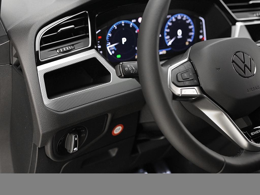 Volkswagen Touran 1.5 COMFORTLINE 7SITZE CAM ACC LM17 NAVI