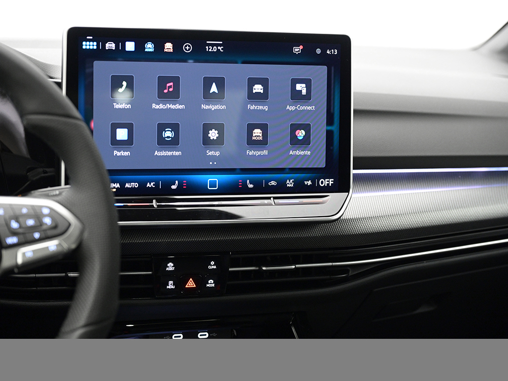 Volkswagen Golf VIII 1.5 eTSI R-LINE BLACK STYLE CAM LM18