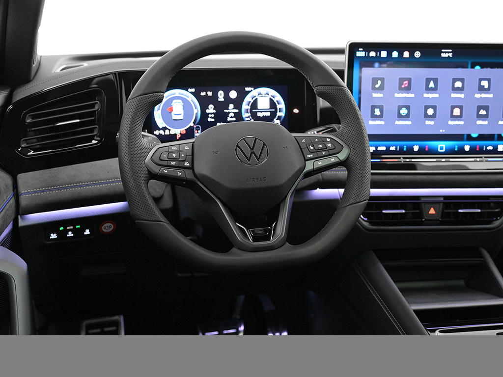 Volkswagen Tiguan 2.0 R-LINE BLACK STYLE 4X4 LEDER PANO AHK