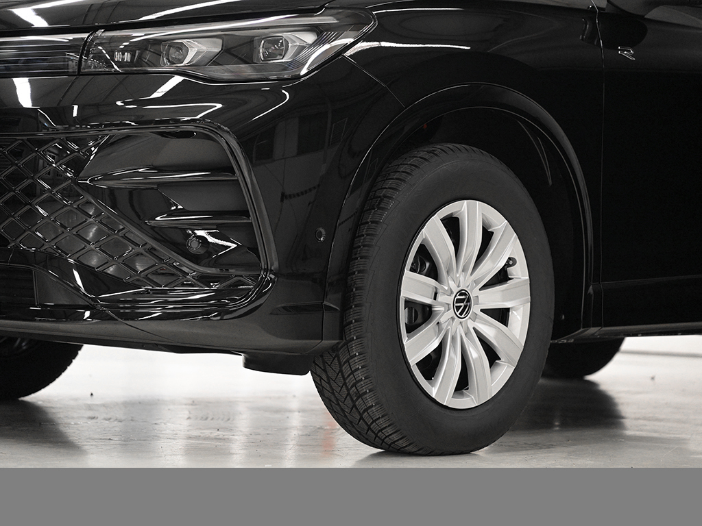 Volkswagen Tiguan 2.0 R-LINE BLACK STYLE 4X4 LEDER PANO AHK