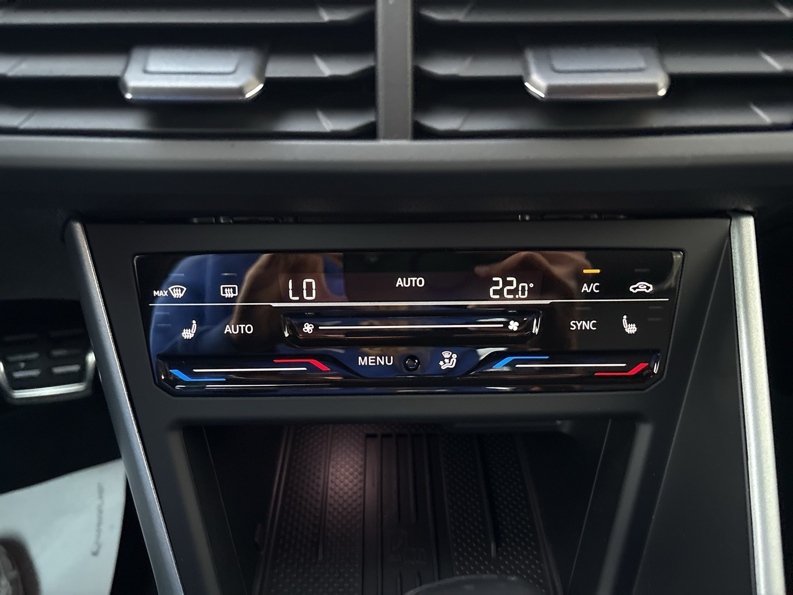 Volkswagen Taigo 1.5 GOAL ACC LM17 NAVI CARPLAY SITZHEIZUNG