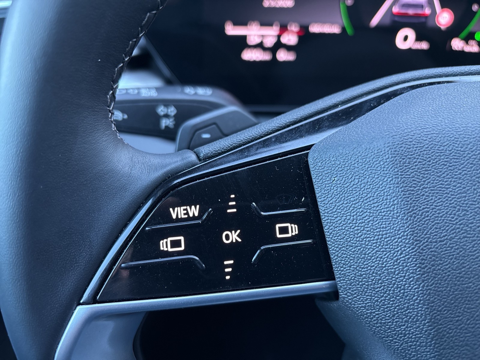 Audi A5 Avant quattro HYBRID AHK CAM ACC LM18 EKLAPPE