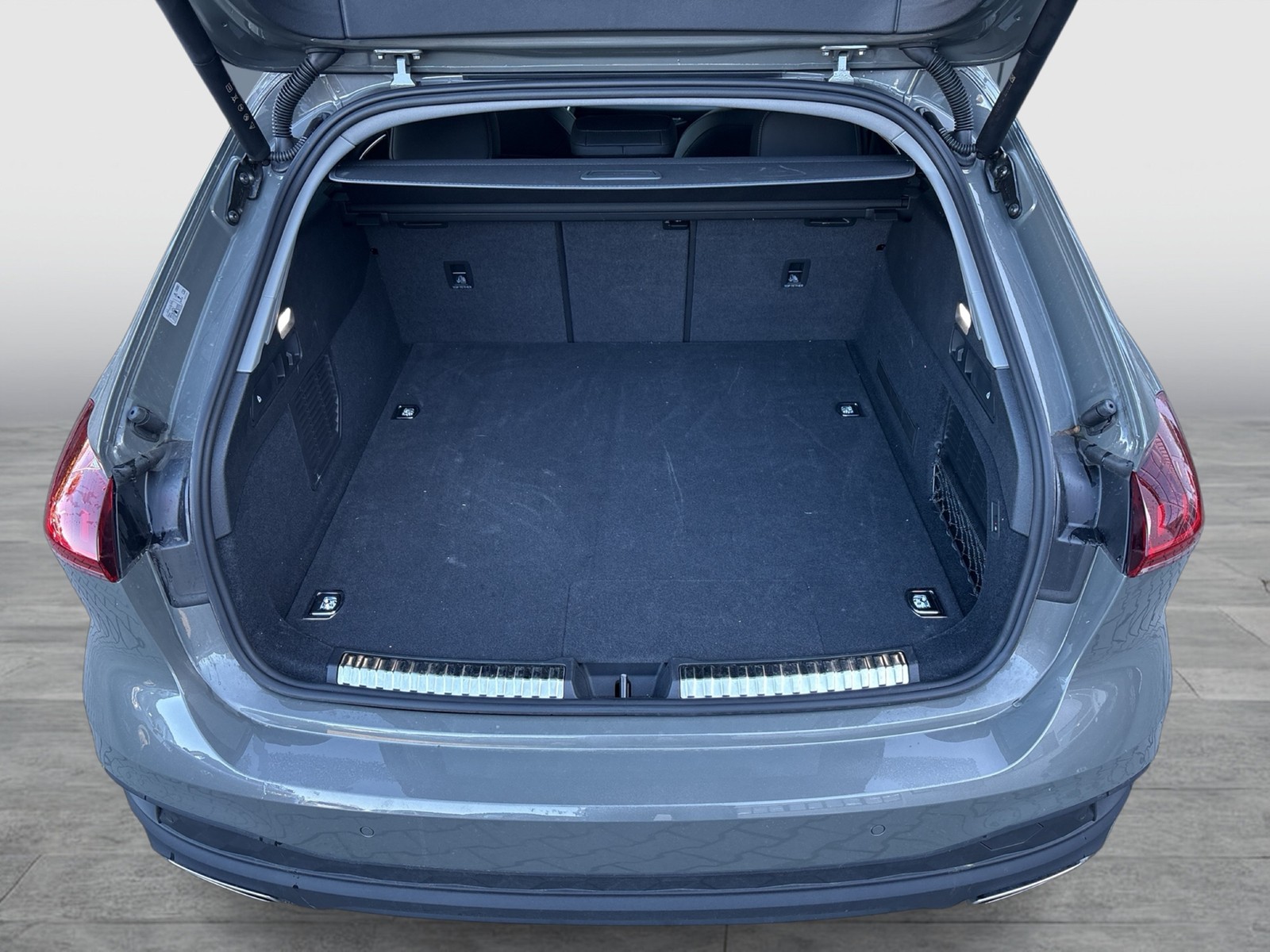 Audi A5 Avant quattro HYBRID AHK CAM ACC LM18 EKLAPPE