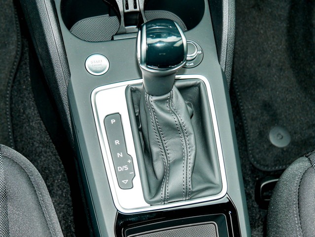 Audi Q2 35 advanced CAM LM18 E-KLAPPE NAVI+ SITZHEIZ.