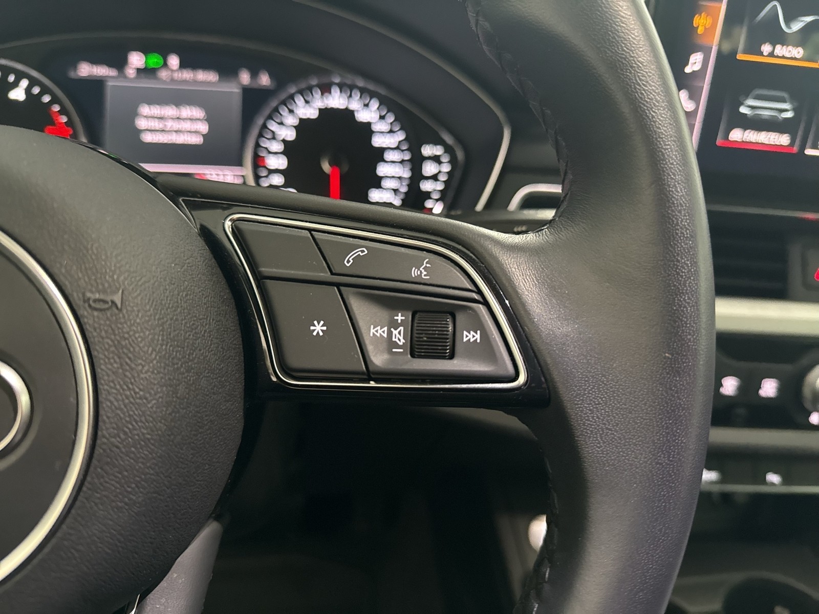 Audi A4 Avant 35 eKLAPPE NAVI+ ALU SITZHEIZUNG