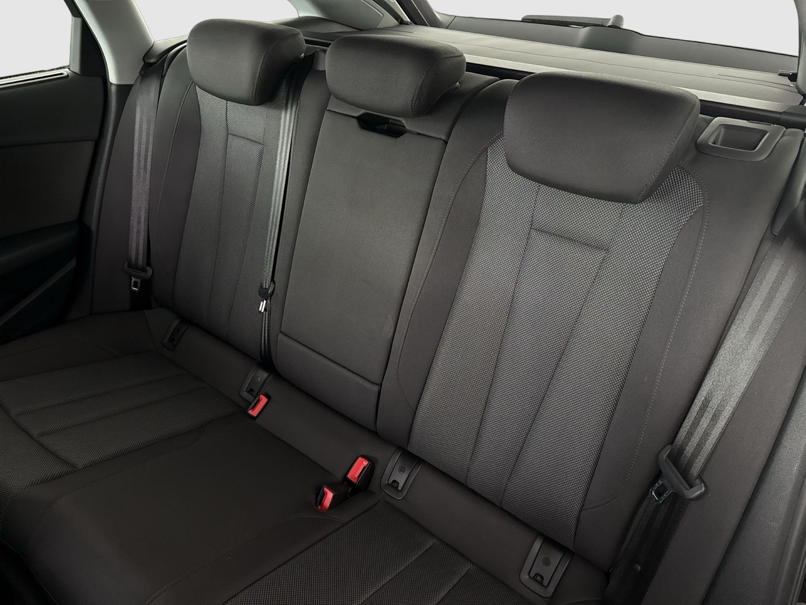 Audi A4 Avant 35 eKLAPPE NAVI+ ALU SITZHEIZUNG