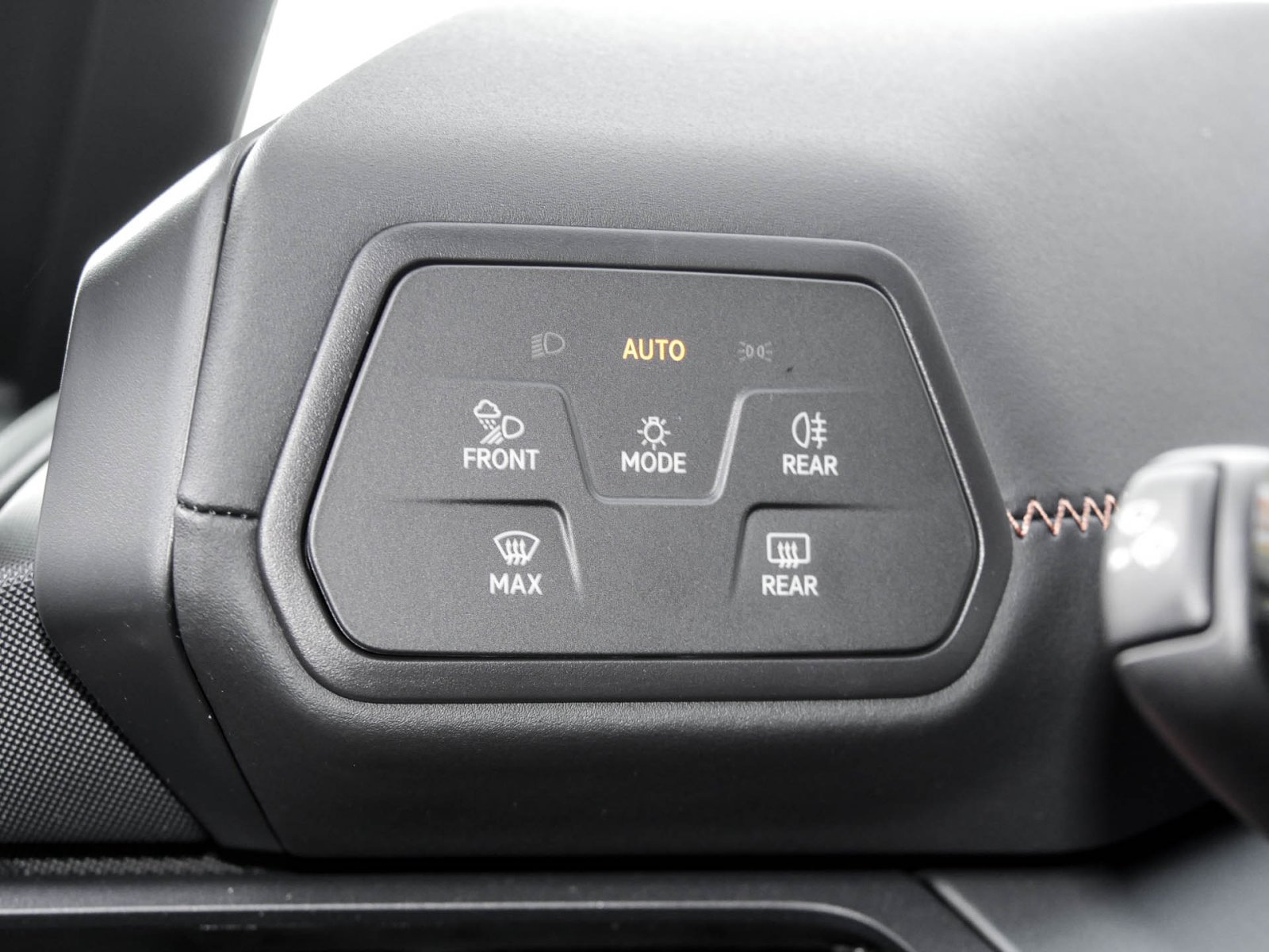 Cupra Born VZ eSITZE SENNHEISER KEYLESS 360CAM LM20