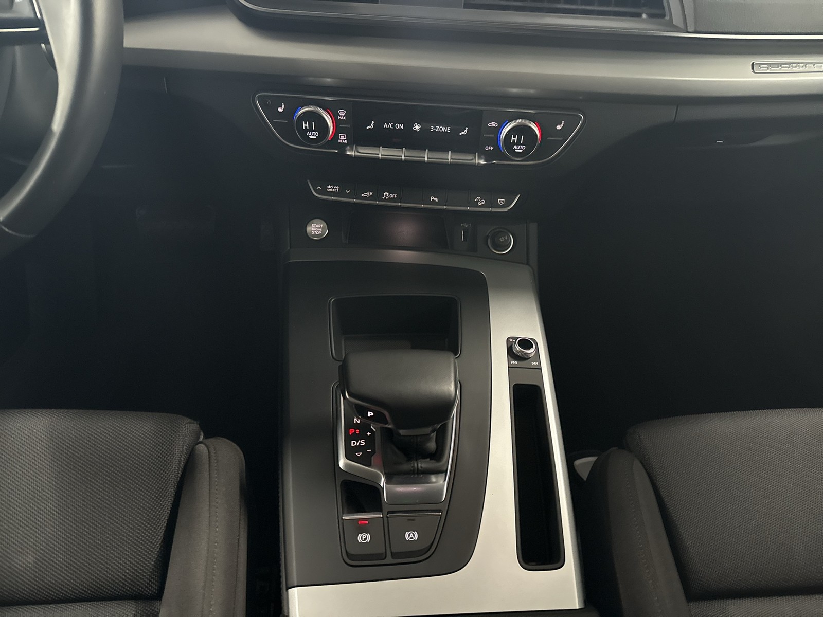 Audi Q5 50 quattro HYBRID S LINE CAM LM19 EKLAPPE NAVI+