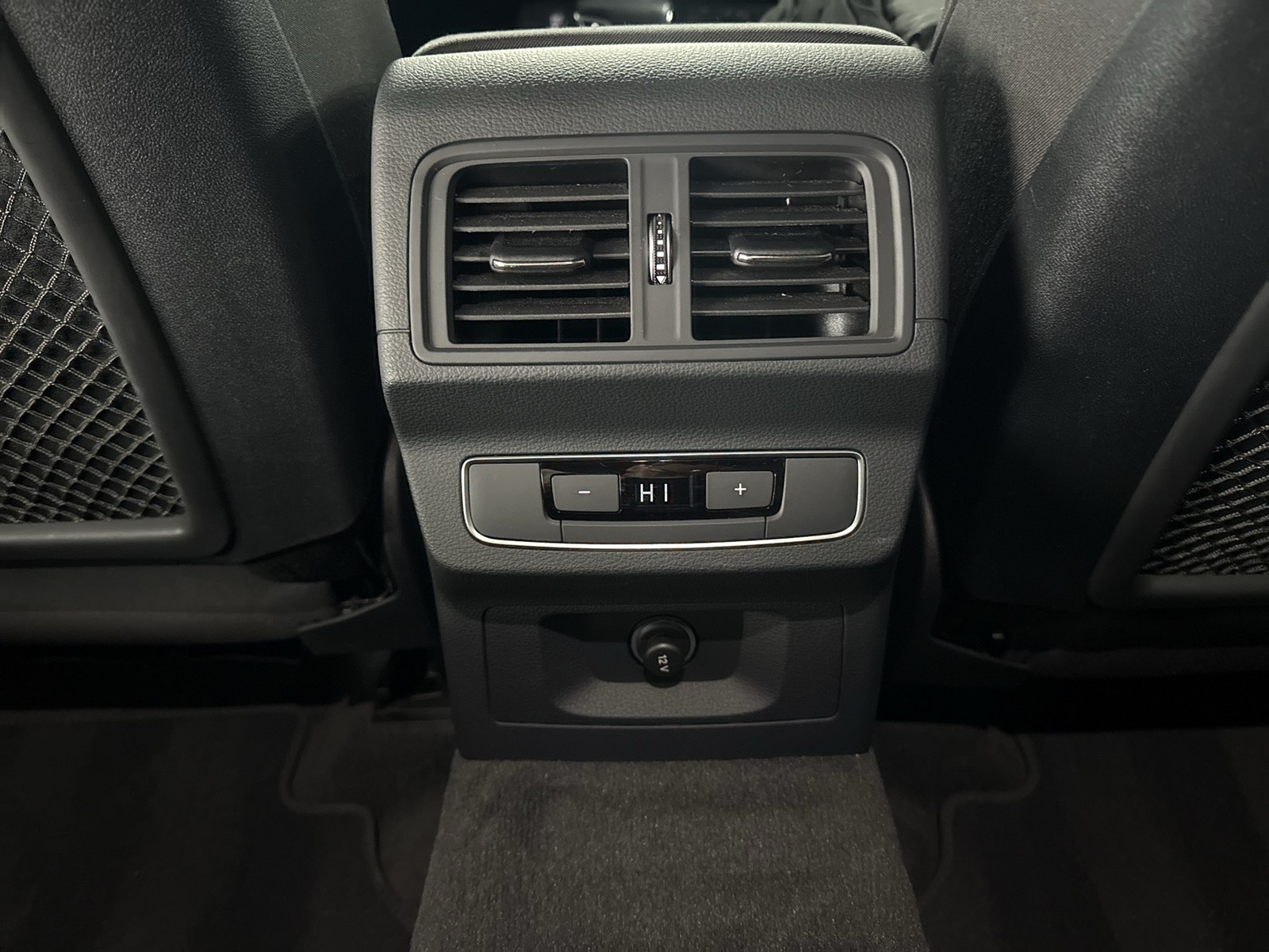 Audi Q5 50 quattro HYBRID S LINE CAM LM19 EKLAPPE NAVI+