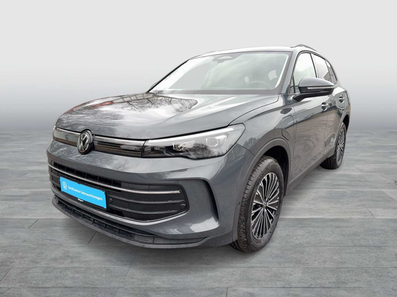 Volkswagen Tiguan 1.5 HYBRID LIFE NEUES MODELL AHK CAM LM18