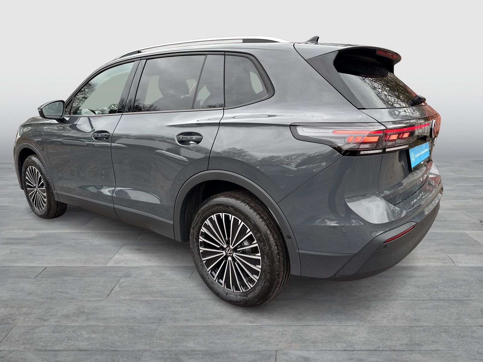 Volkswagen Tiguan 1.5 HYBRID LIFE NEUES MODELL AHK CAM LM18