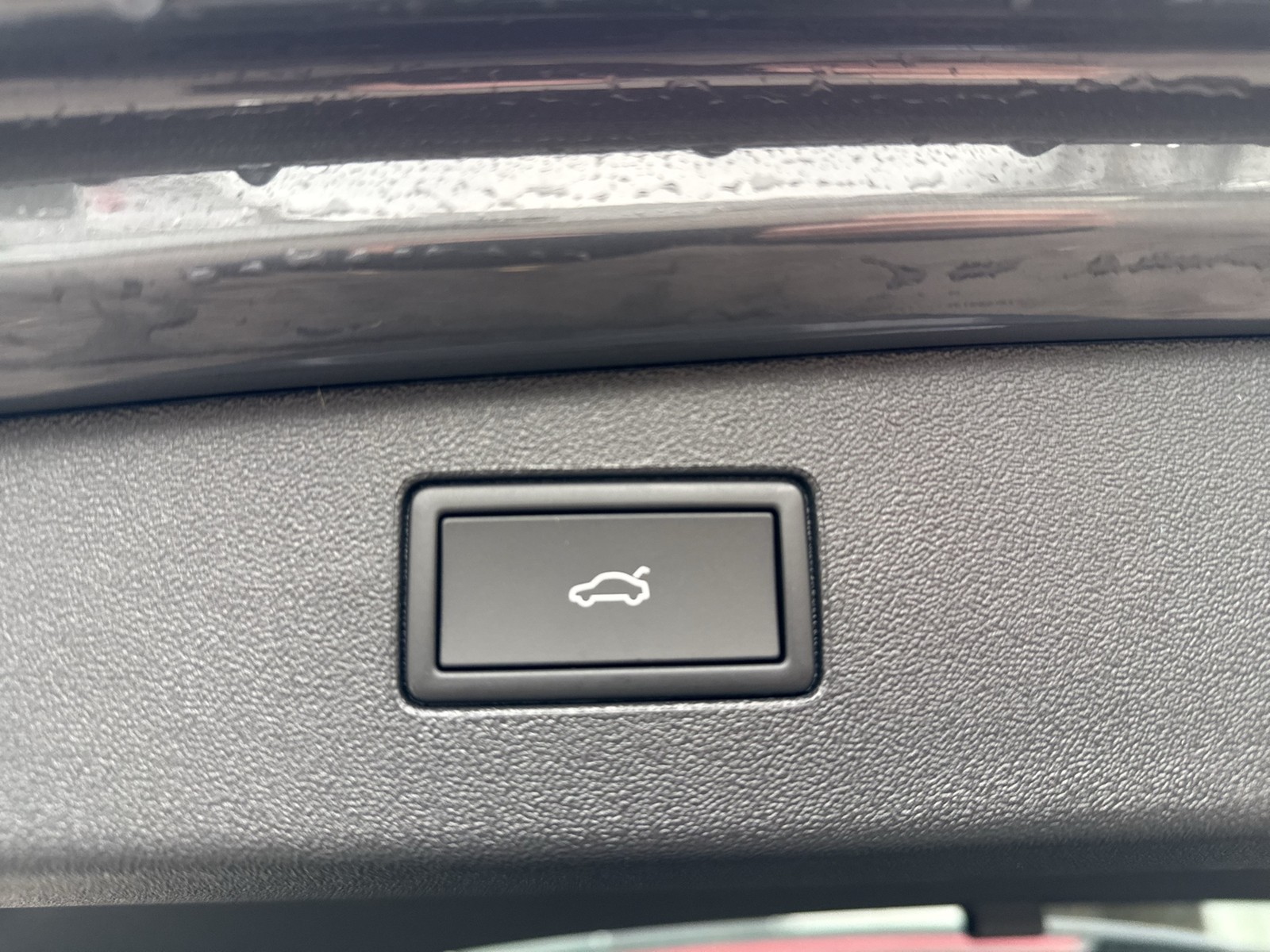 Volkswagen Tiguan 1.5 HYBRID LIFE NEUES MODELL AHK CAM LM18