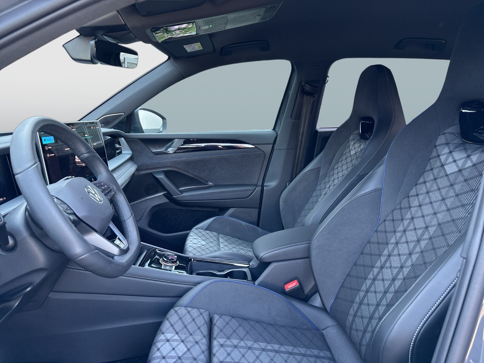 Volkswagen Tayron 1.5 HYBRID R-LINE BLACKSTYLE AHK CAM LM20