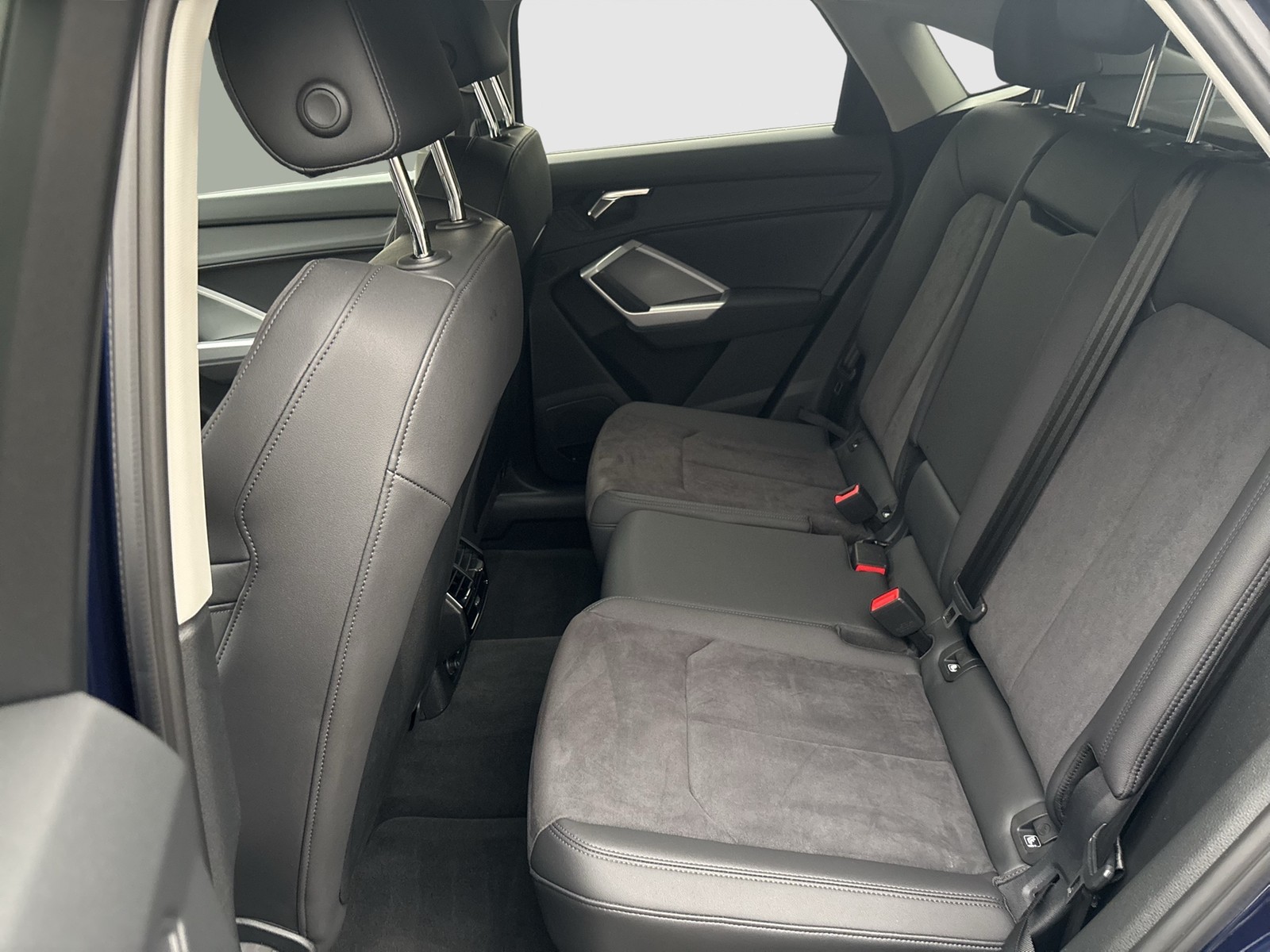 Audi Q3 Sportback 35 S LINE AHK CAM ACC LM18 E-KLAPPE